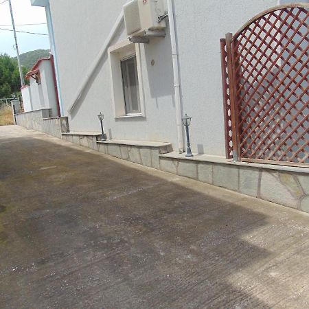 Sea Rose Villa Nea Iraklitsa Exterior foto