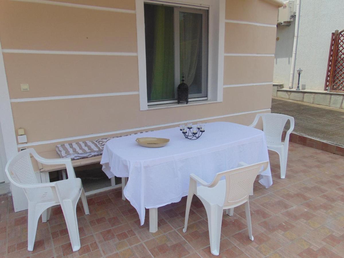 Sea Rose Villa Nea Iraklitsa Exterior foto