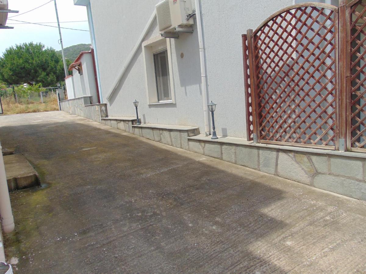 Sea Rose Villa Nea Iraklitsa Exterior foto